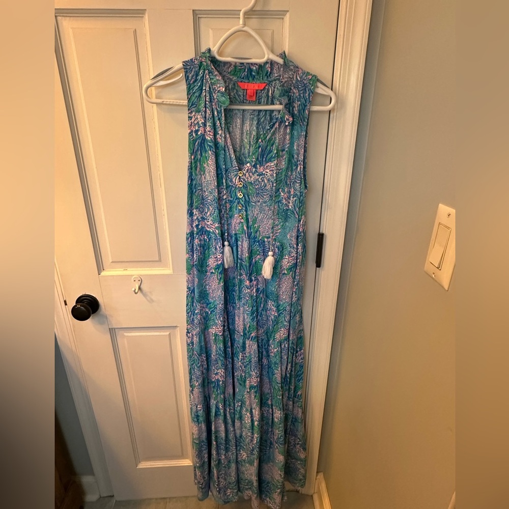 Lilly Pulitzer maxi dress. Size S